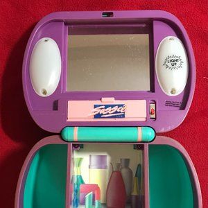 Blue Box Toys The Sassee Look Vanity with Light Mirror Caboodle